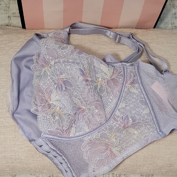 Victoria's Secret Light Purple Lace Bralette - Picture 5 of 12